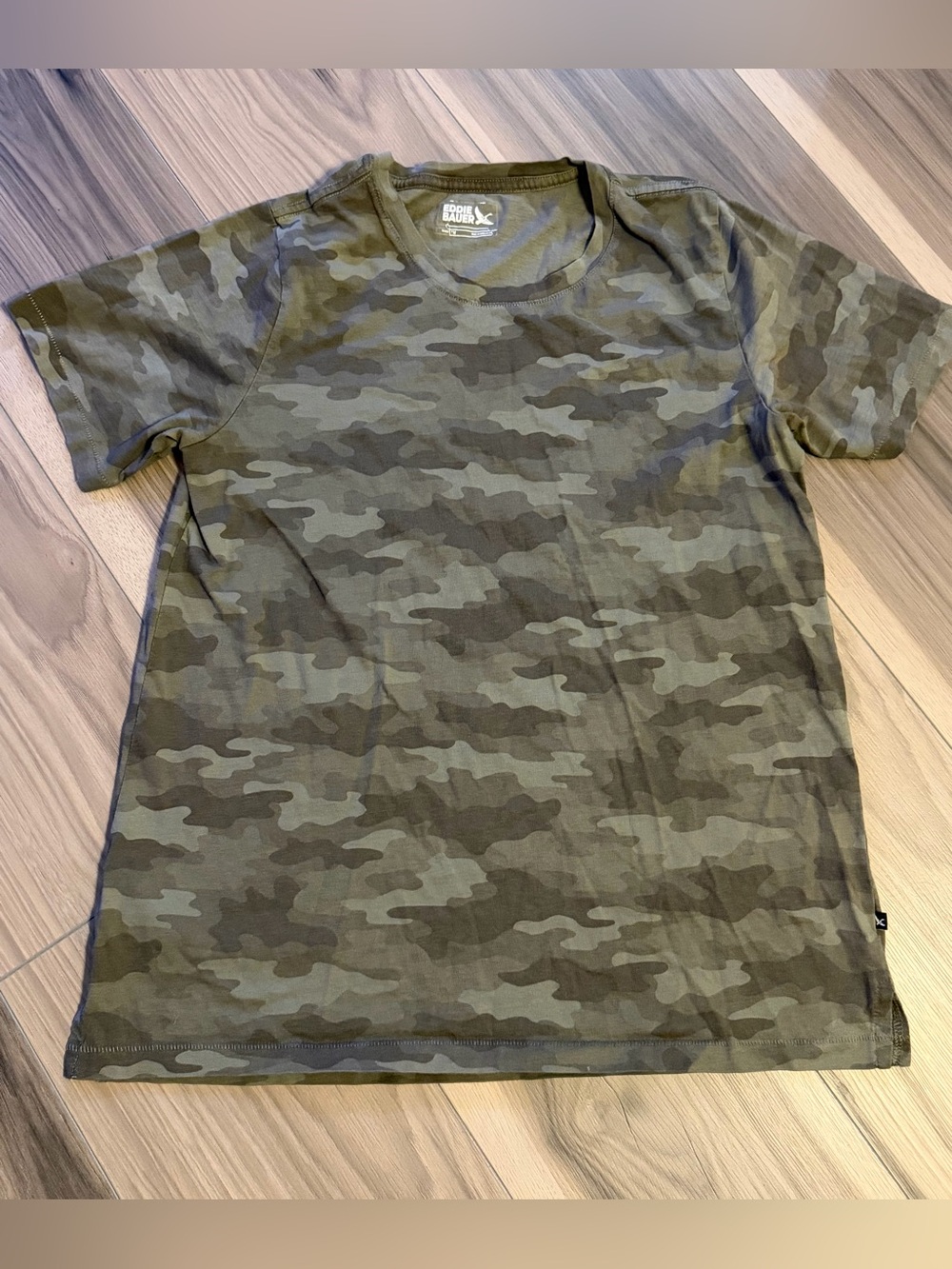 Eddie Bauer Women’s Tall Medium Camo T-Shirt 100% Cotton Green Camouflage M